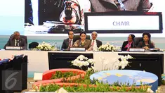 Menteri Luar Negeri RI, Retno Marsudi membuka dan memimpin pertemuan tingkat menteri dalam rangkaian Konferensi Tingkat Tinggi Asosiasi Negara Lingkar Samudera Hindia (IORA) di Jakarta Convention Centre, Senin (6/3). (Liputan6.com/Angga Yuniar)