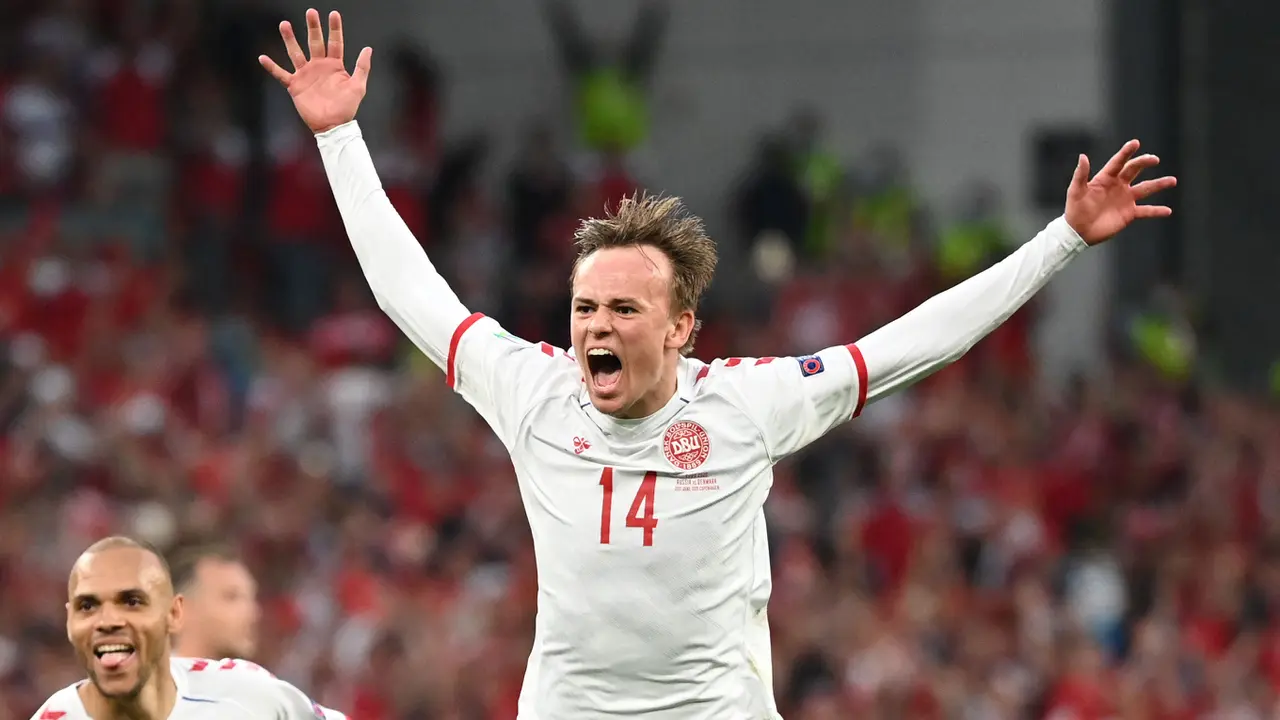 Piala Eropa 2020 Rusia melawan Denmark