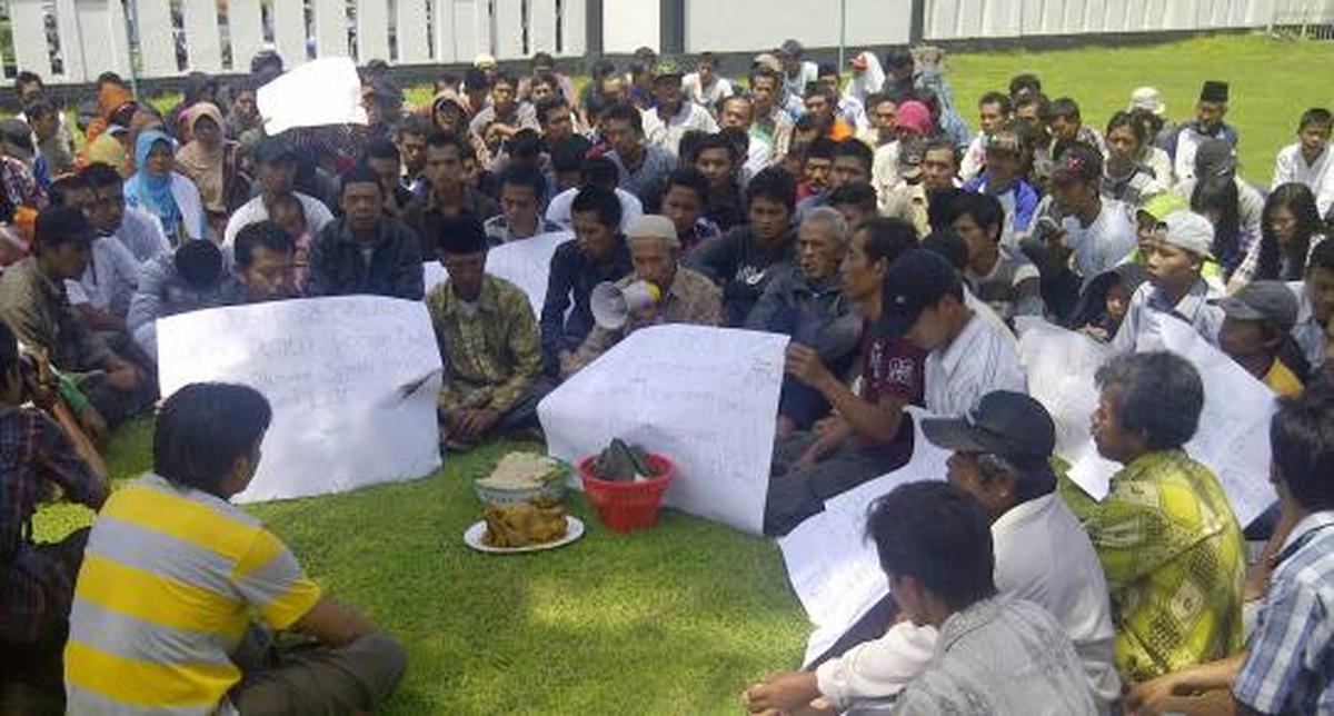 Takbir warnai sidang kasus dua pemotong bambu