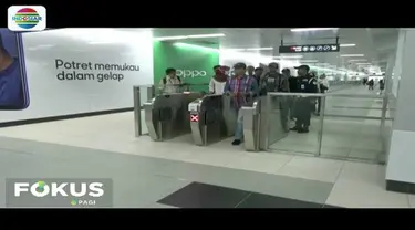 MRT beroperasi dengan tarif diskon mulai 1 April. Namun, beberapa penumpang mengeluhkan pembayaran tiket menggunakan kartu elektronik yang tak bisa terbaca.