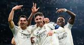Pemain Real Madrid merayakan gol yang dicetak oleh Federico Valverde ke gawang Manchester City pada laga leg pertama babak 16 besar Liga Champions di Stadion Santiago Bernabeu (12/3/2026). (AP Photo/Jose Breton)