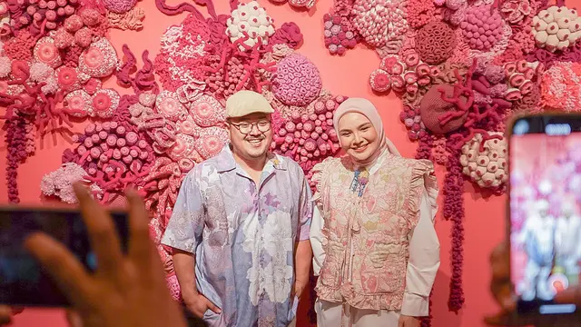 Seanergy, Kolaborasi Perdana Ria Miranda dengan Seniman Mulyana