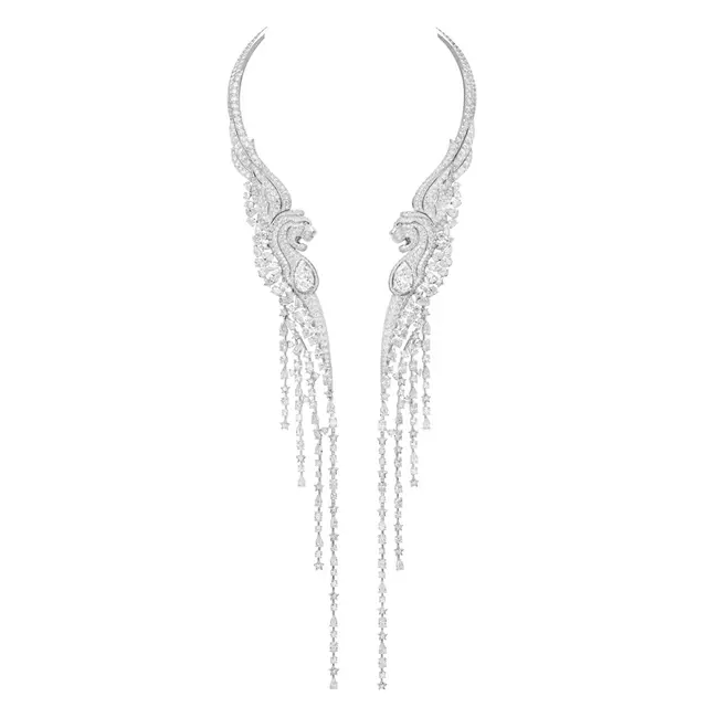 CHANEL Hadirkan Definisi Baru Glamour Lewat Koleksi Perhiasan Reach for the Stars