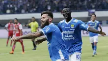 Bek Persib Bandung, Bojan Malisic, melakukan selebrasi usai membobol gawang Arema FC pada laga Liga 1 di Stadion GBLA, Jawa Barat, Kamis (13/9/2018). Persib menang 2-0 atas Arema FC. (Bola.com/M Iqbal Ichsan)