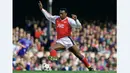 David Rocastle dikenal dekat dengan fans berkat prestasinya membawa Arsenal juara. Nama Rocastle masih dikumandangkan para suporter saat pertandingan Arsenal hingga sekarang. (www.squawka.com)