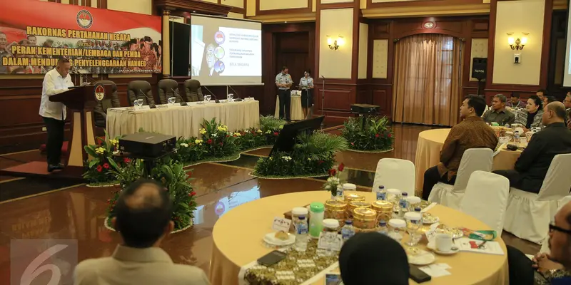 20151203-Menhan Ryamizard Ryacudu Buka Rakornas Pertahanan Negara-Jakarta