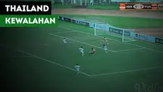 Berita video 2 momen Egy Maulana Vikri membuat pemain Thailand kewalahan pada semifinal Piala AFF U-18 2017, Jumat (15/9).