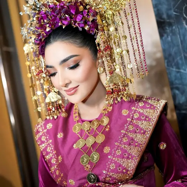 Potret Ashanty Pakai Baju Adat Palembang (Foto: Instagram @ashanty_ash)