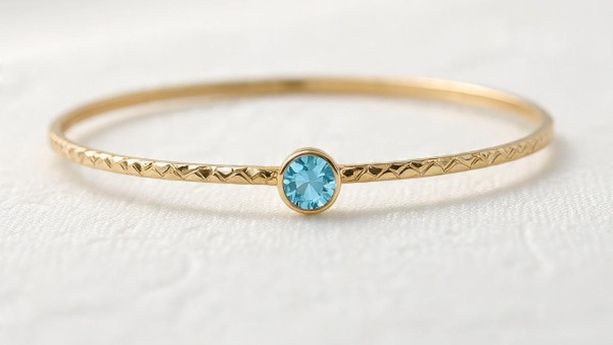 7 Model Gelang Bangle Tipis dengan Batu Permata yang Tren di 2025, Desain Cantik dan Mewah