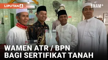 Wamen ATR / BPN Raja Juli Antoni Bagikan Sertifikat Tanah Wakaf di Palembang