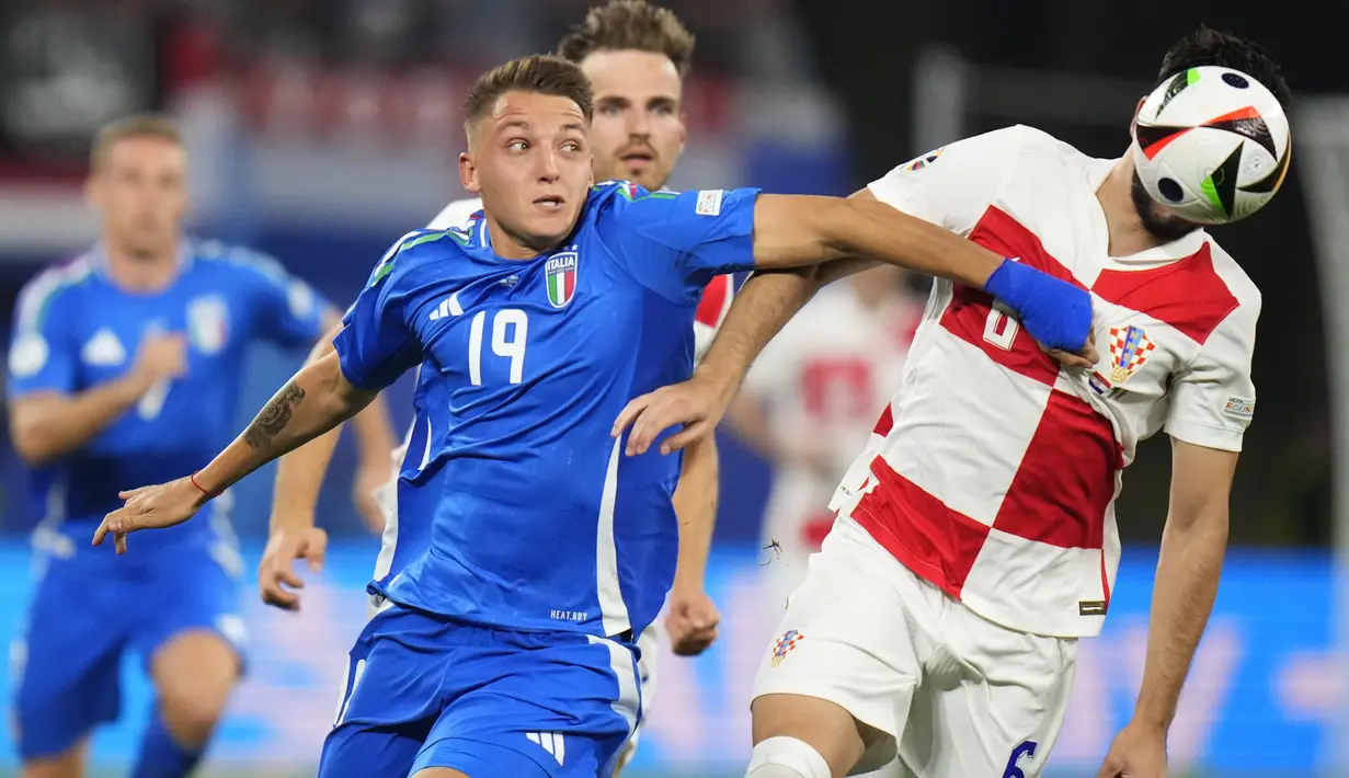 Italia berhasil memaksakan hasil imbang 1-1 dengan Kroasia. (AP Photo/Petr David Josek)