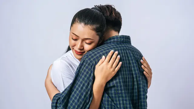 Ilustrasi memeluk kekasih