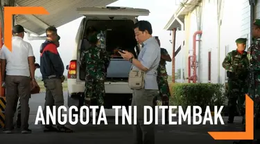 Jenazah almarhum Praka Nasrudin diterbangkan ke Jayapura. Praka Nasrudin tewas ditembak kelompok bersenjata di Bandara Mapenduma.