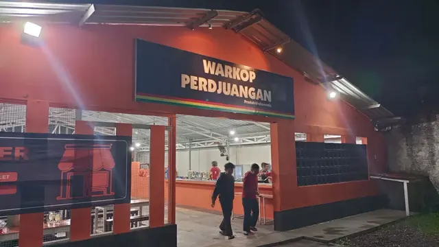 Warung Makan di Jogja Berbagi Makanan untuk Para Perantau dari Sumatera