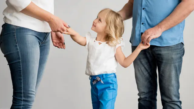 2. Jangan Meremehkan Perasaan Anak