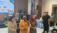 Menteri Hak Asasi Manusia (HAM) Natalius Pigai di Kantor Kementerian HAM Jakarta, Kamis (10/7/2025). (Liputan6.com/ Muhammad Radityo Priyasmoro)