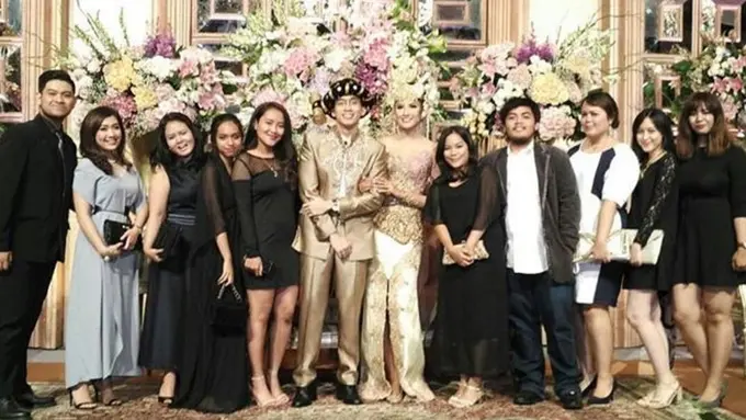 [Bintang] Zivanna Letisha resmi menikah dengan Haries Argareza