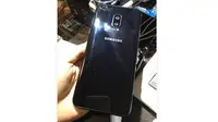 Samsung pernah menyiapkan beberapa prototype Galaxy S8 dengan dual kamera belakang (Foto: GSM Arena)