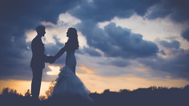 40 Kata Kata Romantis Buat Ucapan Anniversary Pernikahan 