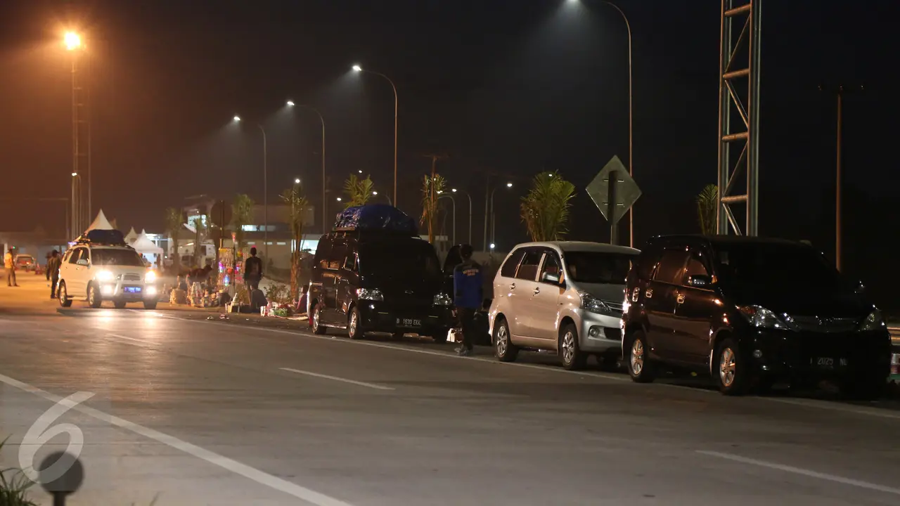 20150714-Suasana Buka Puasa di Pinggir Tol Cipali-Jabar 4