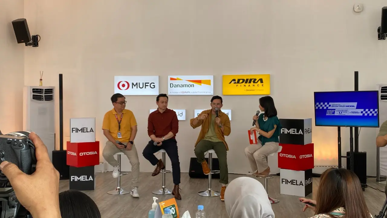 Sebagai Official Bank Partner di perhelatan Indonesia International Motor Show (IIMS) 2024, PT Bank Danamon Indonesia Tbk (Danamon) menghadirkan talk show membahas seputar otomotif dan finansial yaitu Studio Financial. (Dok Danamon)