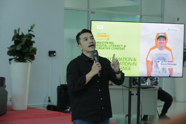 Perwakilan AksiKitaIndonesia, Jimmi Silitonga dalam acara Liputan6 Connect yang digelar di Kampus Esa Unggul, Harapan Indah Bekasi.