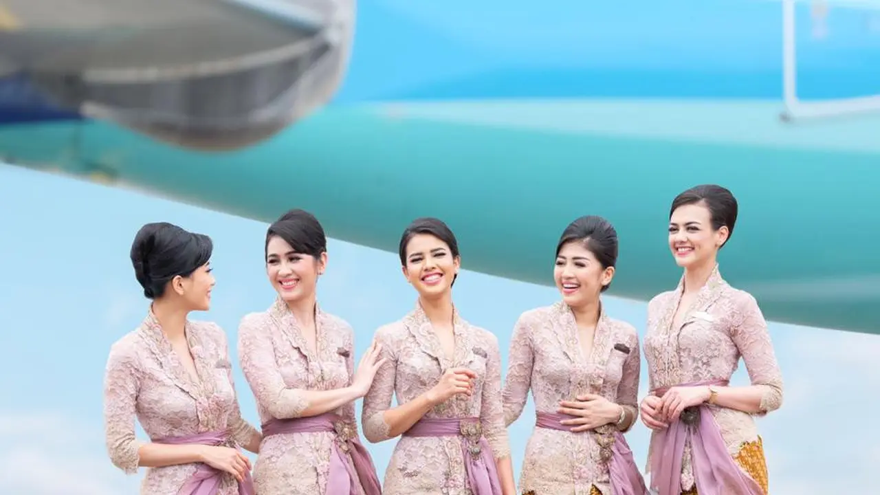 Seragam Pramugari Garuda Indonesia