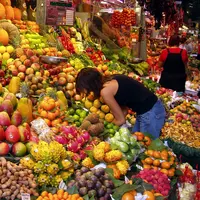 Buat kamu yang masih berharap memiliki kulit putih, inilah beberapa buah yang dapat digunakan untuk mewujudkannya. (Foto: playbuzz.com)