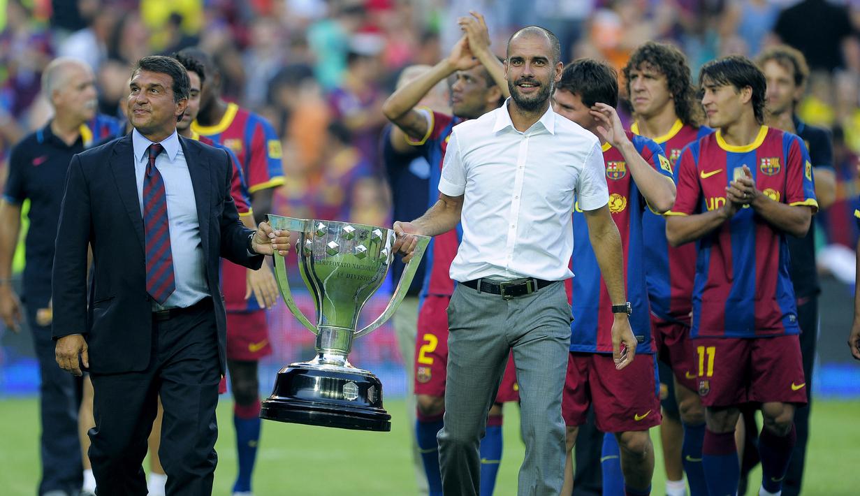Pep Guardiola. Sebagai pemain, ia membela Barcelona selama 11 musim, mulai 1990/1991 hingga 2000/2001. Sebagai pelatih, ia membesut Barcelona selama 4 musim, mulai 2008/2009 hingga 2011/2012 dan berhasil mempersembahkan 3 gelar LaLiga beruntun, 2008/2009 hingga 2010/2011. (AFP/Josep Lago)