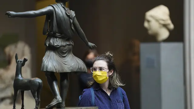 FOTO: Metropolitan Museum of Art Fifth Avenue Kembali Dibuka