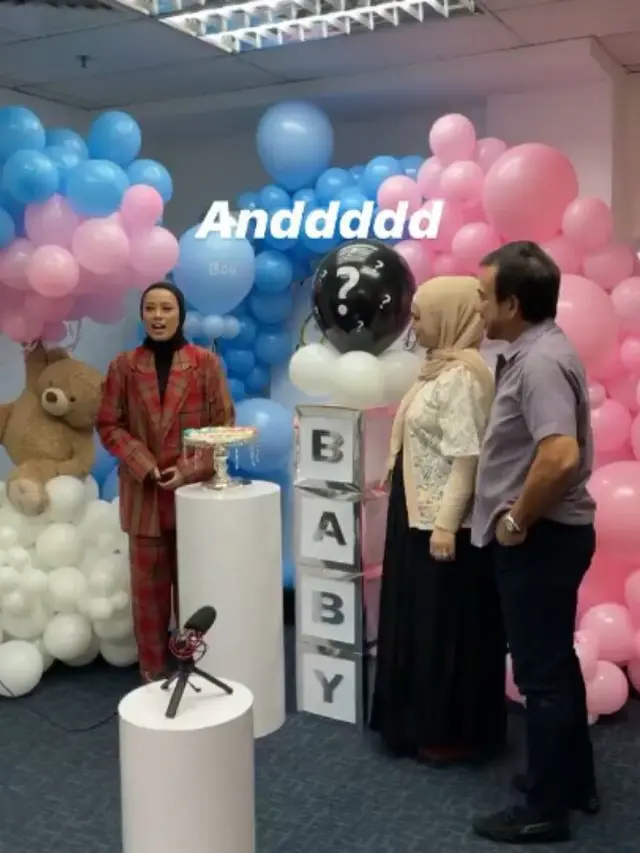 6 Momen Baby Shower Siti Nurhaliza, Disiarkan Live dan Ungkap Gender Sang Bayi