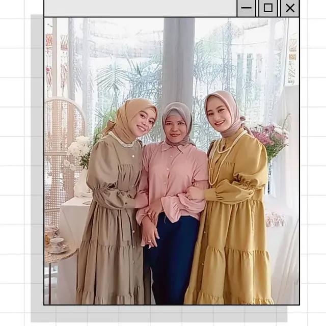 Kerjasama Bisnis Baju dan Hijab, Ini 6 Momen Pemotretan Dinda Hauw dan Lesty Kejora