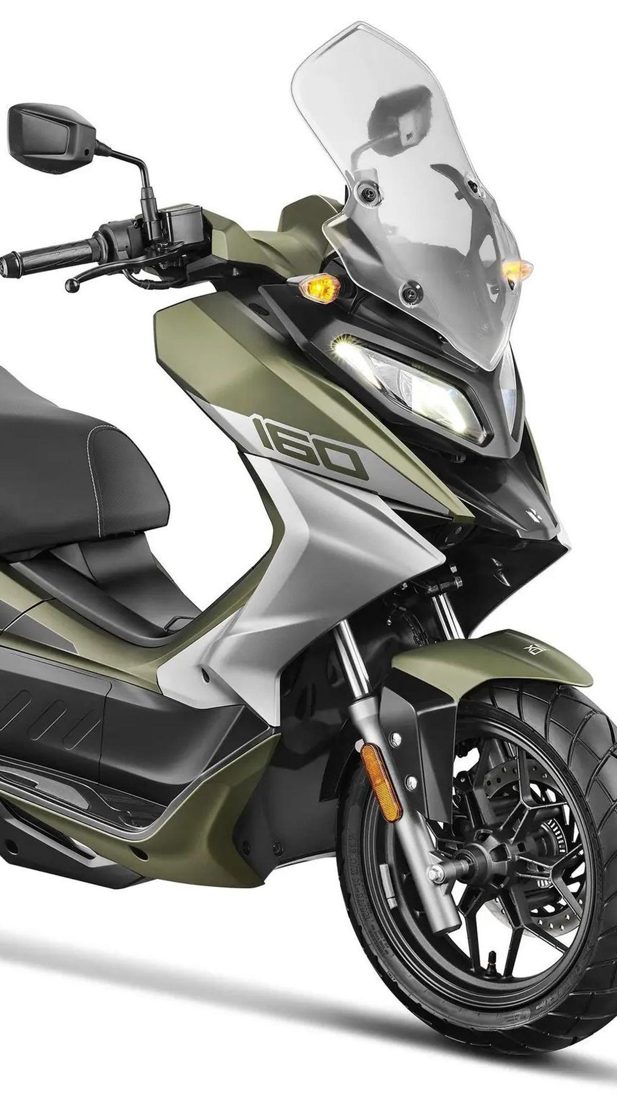 Bagi yang berminat untuk membeli Honda ADV 160, tidak ada salahnya untuk mencari tahu besarnya pajak yang akan dibayarkan tiap tahunnya. Berikut daftar biaya pajak  Honda ADV 160, yang dikutip dari berbagai sumber, Senin, (10/6/2024).