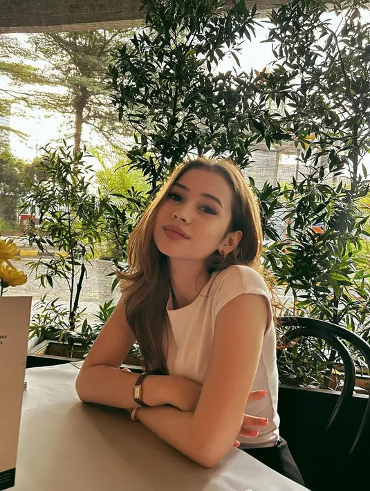 <p>[Instagram/sandrinna_11]</p>