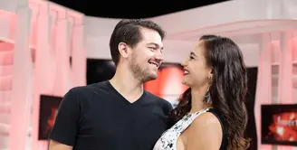 Gempa yang terjadi beberapa waktu lalu juga dirasakan oleh Marissa Nasution saat akan tidur. Akibat panik, ia bersama suami jalan lewat anak tangga dari lantai 20. (Instagram/marissaln)