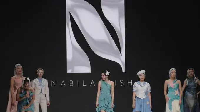 Potret Beby Tsabina Saat Melenggang di Indonesian Fashion Aesthetic (credit: instagram/bebytsabina)