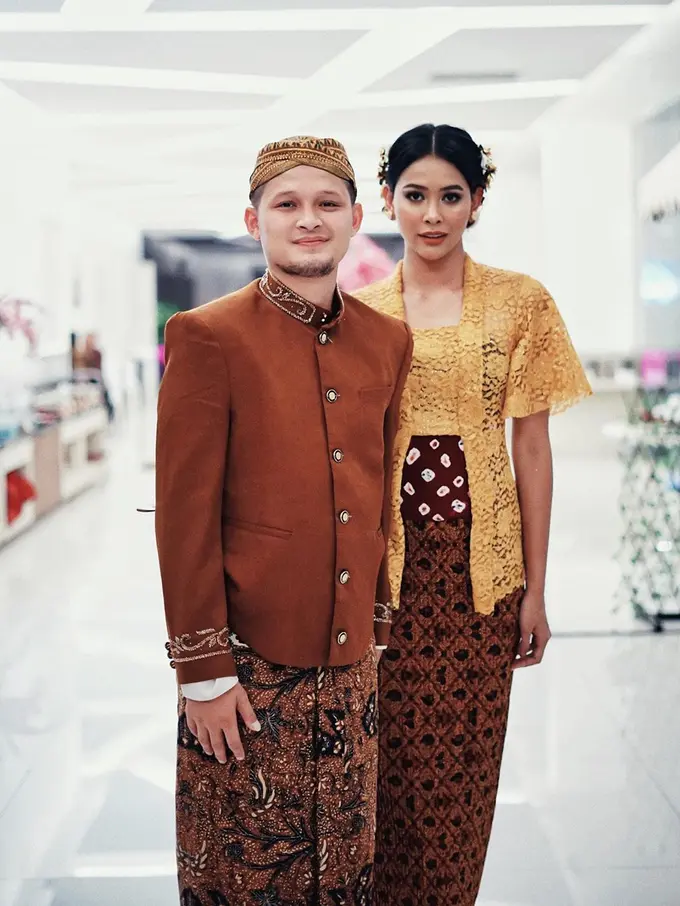 [Fimela] Bunga Jelitha dan Syamsir Alam