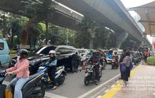 BMW X5 Mogok di Kuningan, Proses Evakuasi Terkendala