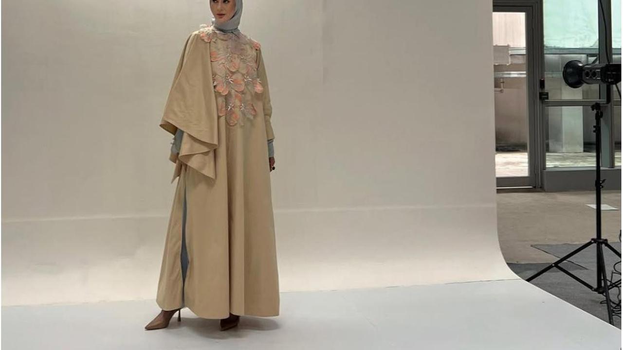 Pesona Paula Verhoeven di Jakarta Fashion Week 2025, Netizen Heboh Beri Pujian dan Dukungan