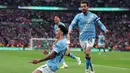 Manchester City memastikan diri sebagai juara Carabao Cup 2025/2026 setelah menaklukkan Arsenal dengan skor 2-0 pada partai final di Wembley. Dua gol cepat Nico O'Reilly pada babak kedua menjadi pembeda dalam laga yang sempat berlangsung ketat. (AP Photo/Richard Pelham)