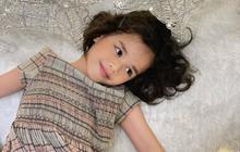 Cantik & Sudah Jago Berpose Mirip Sang Mama, Potret Clover Anak Renata Kusmanto & Fachri Albar yang Jarang Tersorot