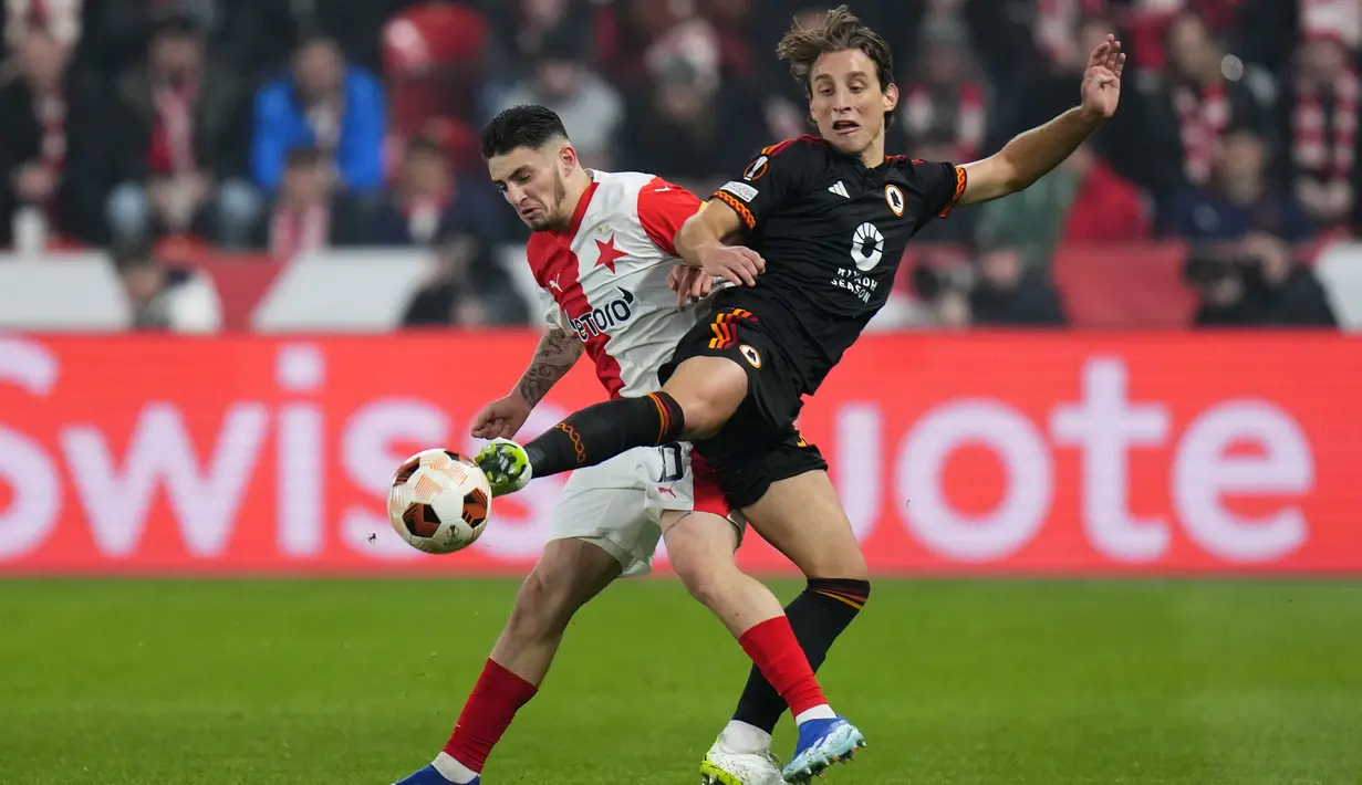 Sama-sama mengoleksi sembilan poin, Slavia kini memimpin berbekal keunggulan selisih gol. (AP Photo/Petr David Josek)