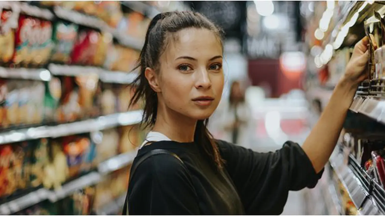 Tips Belanja/copyright unsplash.com/@joshrh19