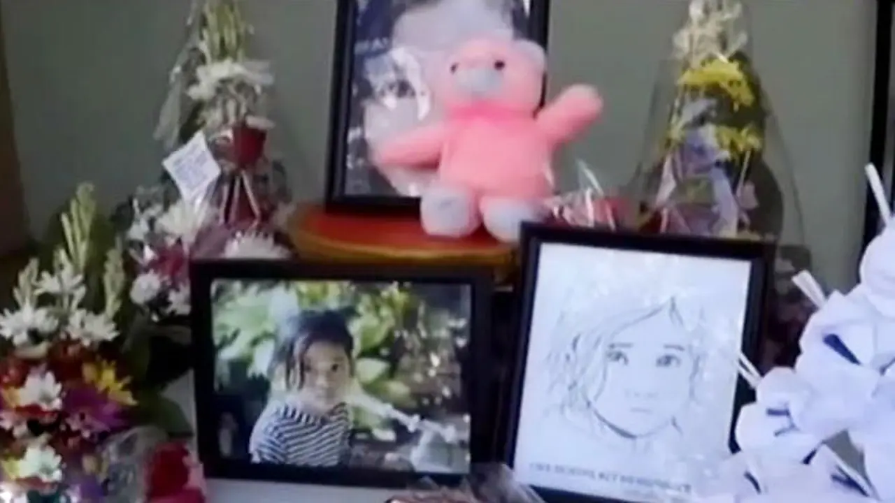 (Lip6 Siang) Bunga-Angeline