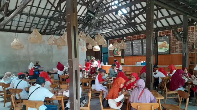 15 Rekomendasi Tempat Makan Enak di Semarang Kota Lama 2025, Instagramable dan Kaya Rasa