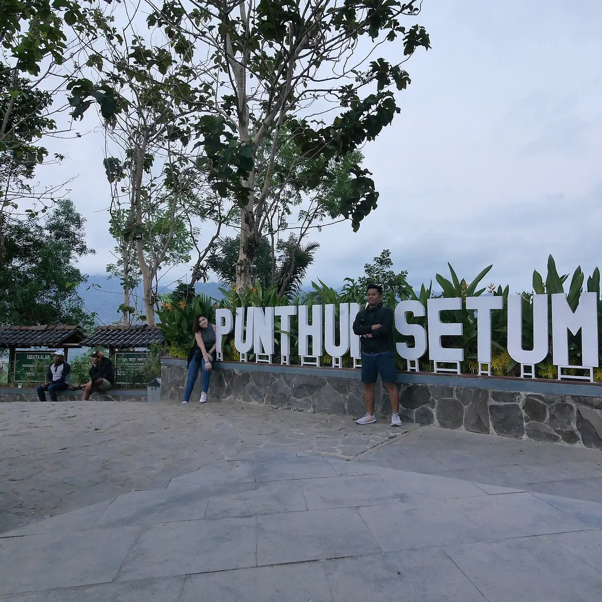 Jalan-Jalan ke Punthuk Setumbu dan Bukit Rhema di Desa Wisata Karangrejo - Lifestyle Liputan6.com