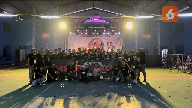 Pemanasan ala Pasoepati Beri Dukungan untuk Persis Solo