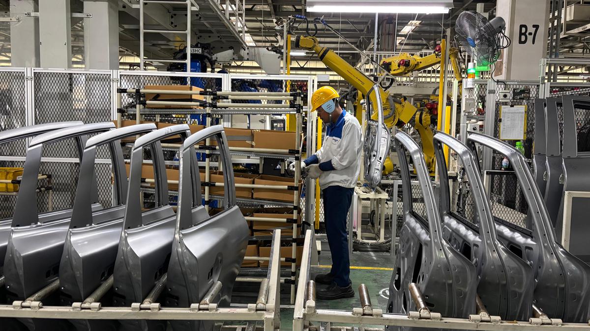 Kemenperin Buka-bukaan Alasan Industri Otomotif Butuh Insentif