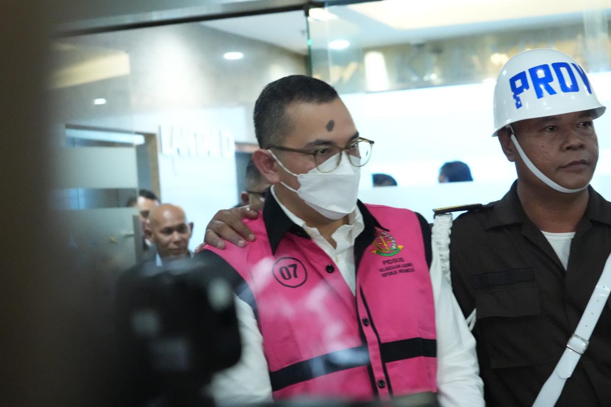 Tersangka kasus korupsi minyak mentah Pertamina