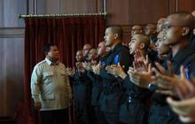 Pemerintah Luncurkan Program Pemimpin Masa Depan BUMN, Prabowo Beri Pembekalan Langsung